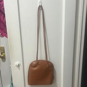 Due Fratelli Leather Handbag made in Canada like new